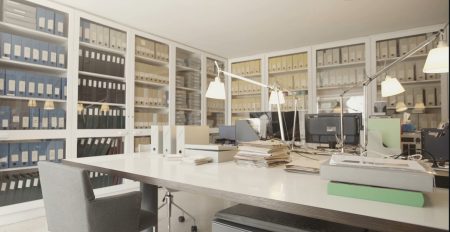 Salle des archives à la Fondation Hartung-Bergman.